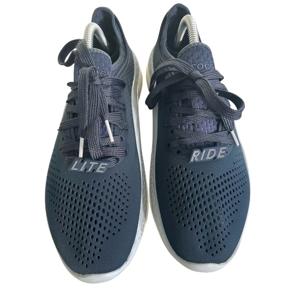 NWOT CROCS Women’s Lite Ride Navy Sneakers
